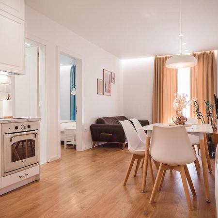 Tam Skanderbeg Square Serviced City Center Apartment No1 Tirana Exteriör bild