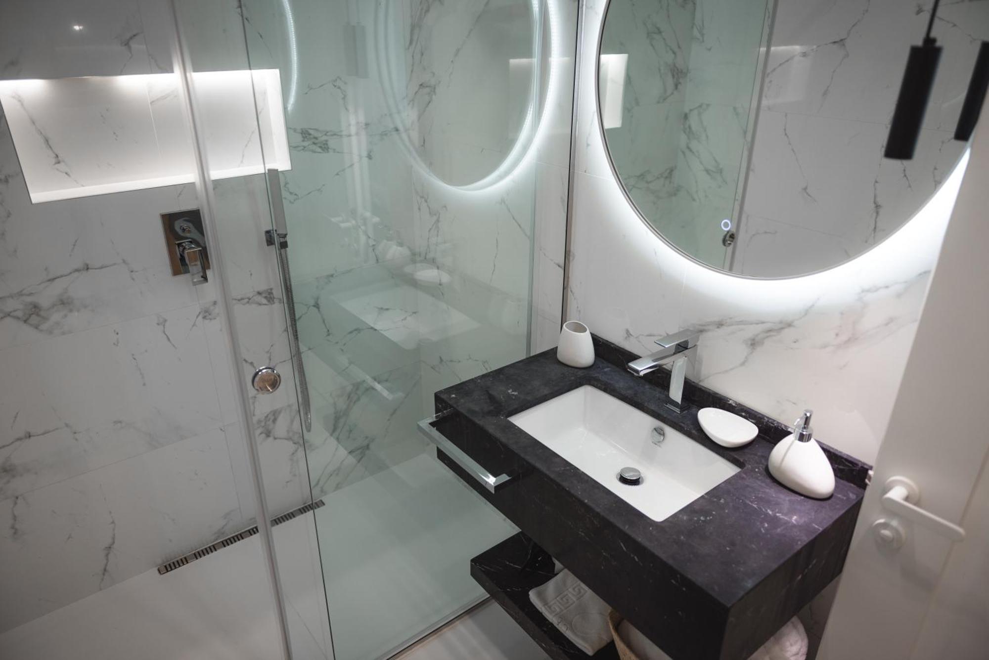 Tam Skanderbeg Square Serviced City Center Apartment No1 Tirana Exteriör bild